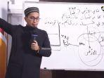 Ustadz-Adi-Hidayat-jabarkan-mengenai-tips-ikhtiar-mendapatkan-rezeki-yang-berkah.jpg