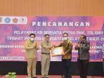 Wakil-Bupati-hss-Syamsuri-Arsyad-Juara-1-dari-BKKBN-RI-Selasa-06092022.jpg