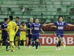 adam-alis-merayakan-gol-arema-fc_20170228_073057.jpg