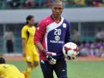 aditya-harlan-kiper-barito-putera_20150618_061315.jpg
