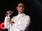 afgan-tampil-di-panggung-bni-stage-java-jazz-festival_20170305_072308.jpg