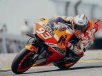 aksi-marc-marquez-di-motogp-jerman-2021.jpg