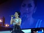 aksi-panggung-diva-pop-indonesia-krisdayanti-traya_20150505_100941.jpg