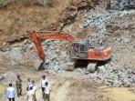 aktivitas-penambangan-batu-gunung-diduga-ilegal.jpg
