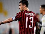 alessio-romagnoli-saat-mengatur-rekan-rekannya-di-pertandingan-ac-milan.jpg
