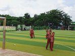 anak-anak-bermain-di-lapangan-futsal-outdoor-rth-brigjend-hasan-basri-pelaihari.jpg