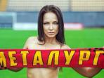 angelina-petrova-model-ukraina-fans-sepakbola_20151006_140632.jpg