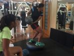 annisa-ayu-adibah-dan-naila-rahmi-sabina-melakukan-latihan-fisik_20170729_131141.jpg
