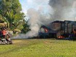 api-melahap-dua-gudang-gaharu-di-rt-9-desa-malinau-hulu-kaltara.jpg