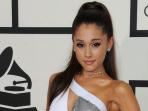 ariana-grande_20150616_221715.jpg