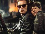 arnold-schwarzenegger-dalam-film-terminator-2-judgement-day-1991.jpg