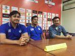 asisten-pelatih-psim-didik-w-saat-jumpa-pers-menjelang-pertandingan-melawan-martapura-fc.jpg