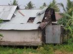 atap-rumah-warga-rusak-akibat-diterjang-puting-beliung1.jpg