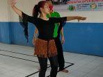 atlet-dansa-kalsel-cintaadidnda-kajol-saat-latihan.jpg