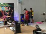 atlet-dayung-latihan-gunakan-ergometer-di-gedung-mandiri-regatta-podsi-banjarmasin-11012021.jpg