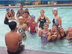 atlet-renang-kalsel-saat-latihan-di-kolam-renang-gor-hasanuddin-hm.jpg