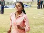 baksho-devi-saat-mengikuti-lomba-lari-5000-meter_20171203_064020.jpg