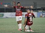 bali-united-vs-persebaya.jpg