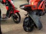 ban-moge-ini-sampai-lepas-usai-tabrak-matik-scoopy_20180606_170411.jpg