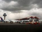 bandara-internasional-barajas-di-madrid-spanyol.jpg
