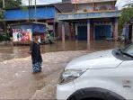 banjir-palangkaraya-pemandu-jalan-irwansyah.jpg