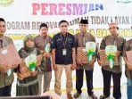 bantuan-UPZ-Bank-Kalsel-dan-Baznas-Banjarmasin-dalam-Program-Renovasi-Rumah-Tidak-Layak-Huni.jpg