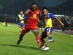 barito-putera-vs-arema_20150524_062323.jpg