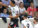 bek-kanan-liverpool-fc_20170826_231747.jpg