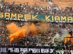 bonek-tribun-utara-saat-mendukung-persebaya-persebaya.jpg
