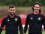 bruno-fernandes-dan-edinson-cavani-manchester-united-wolves.jpg