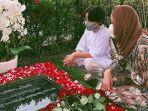 bunga-citra-lestari-alias-bcl-ajak-noah-ziarah-ke-makam-ashraf-sinclair-2.jpg