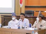 bupati-banjar-saidi-minta-spkd-taat-prokes-dan-bantu-capaian-target-vaksinasi-senin-14022022.jpg