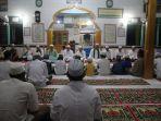 bupati-dan-wabup-hst-laksanakan-subuh-keliling-di-masjid-al-mustagfirin-hst.jpg