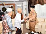 bupati-hss-menyambut-kedatangan-dua-marb.jpg