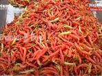 cabai-yang-dijual-pedagang-di-pasar-kemakmuran-kabupaten-kotabaru-kalsel-sabtu-06032021.jpg
