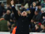 claudio-ranieri-merayakan-gol-yang-dicetak-leicester-city_20160103_074918.jpg