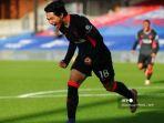 crystal-palace-vs-liverpool-takumi-minamino-liga-inggris-premier-league.jpg