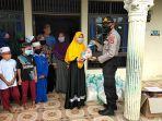 dalam-rangka-hari-bhayangkara-ke-74-jajaran-polres-hst-membagikan-paket-dan-beras.jpg