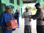 danki-pelopor-a-batulicin-serahkan-bantuan-ke-warga-dan-pesantren.jpg