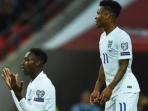 danny-welbeck-dan-raheem-sterling.jpg