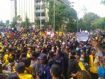 demo-tolak-uu-cipta-kerja.jpg