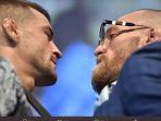 dustin-poirier-dan-conor-mcgregor-sesi-staredown-ufc-257-live-streaming-fox-sports.jpg