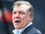 eks-manajer-west-ham-united-sam-allardyce_20151010_234056.jpg