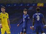 ekspresi-kai-havertz-tengah-dan-tammy-abraham-dalam-laga-chelsea-vs-barnsley.jpg