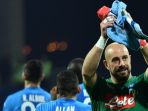 ekspresi-kiper-napoli-jose-manuel_20180227_082217.jpg