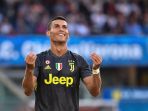 ekspresi-megabintang-juventus-cristiano-ronaldo_20180823_070428.jpg