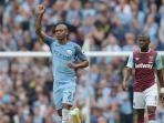 fernandinho-merayakan-gol_20160829_062613.jpg