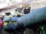 foto-dari-tempat-kejadian-jatuhnya-pesawat-helikopter-tni-ad_20160709_083404.jpg