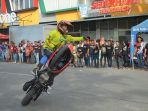 freestyle-beraksi-menunjukkan-kebolehannya_20170928_185849.jpg