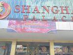 garis-polisi-di-rumah-makan-Shanghai-Palace-Jalan-Djok-Mentaya-Banjarmasin-kalsel-Selasa-120902023.jpg